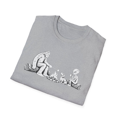 Dachshund Campfire Hiking Crew T‑Shirt — Minimal Line Art Backpacker Family