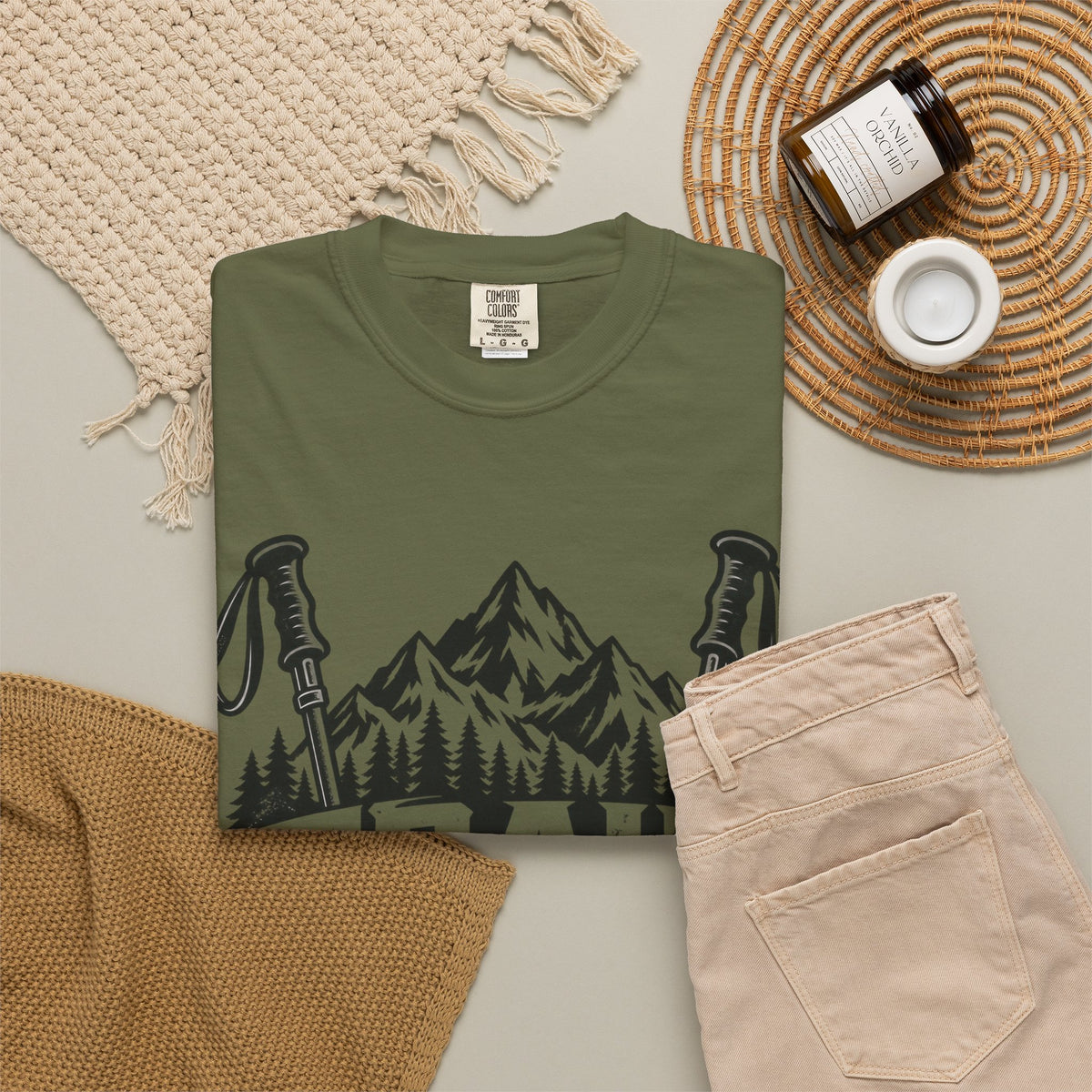 Trail Born BW | Vintage Mountain Hiking Tee