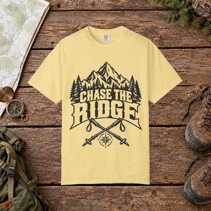Chase the ridge BW | Vintage Mountain Hiking Tee